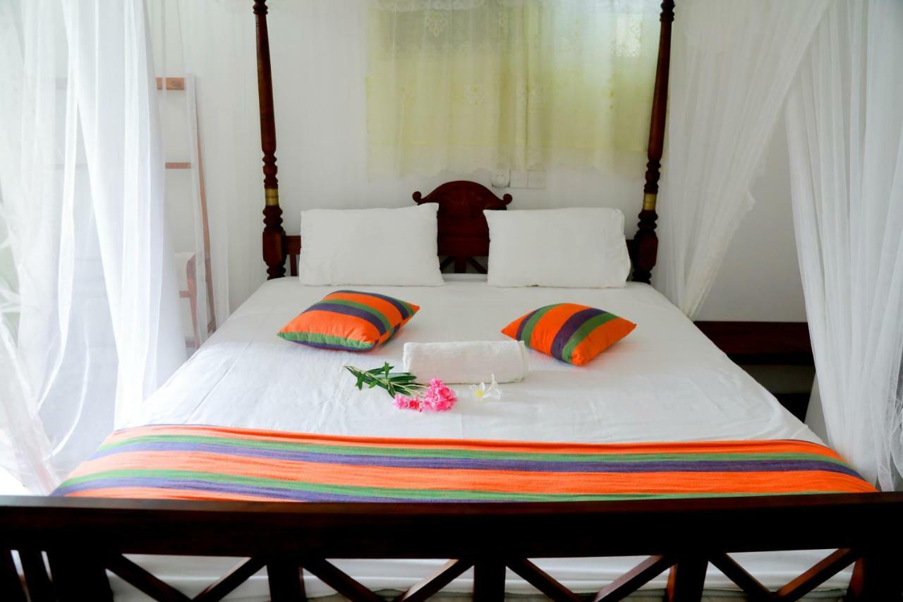 Hotel Nisala Guest Galle Esterno foto
