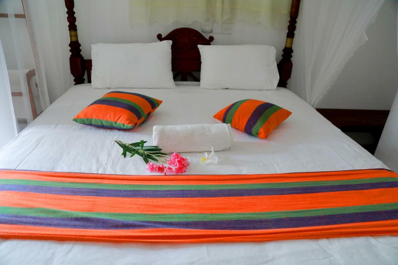 Hotel Nisala Guest Galle Esterno foto