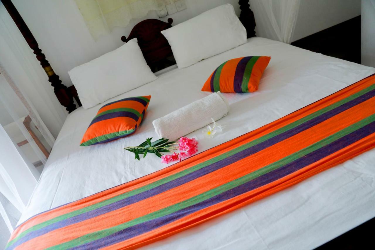 Hotel Nisala Guest Galle Esterno foto